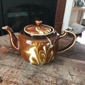 Vintage Vanilla Swirl Drip Glazed Ceramic Teapot